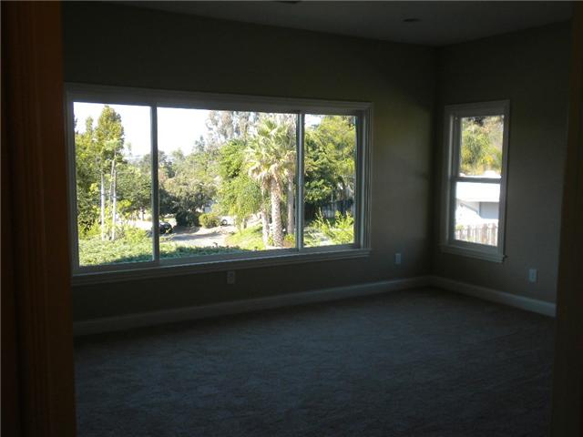 1236 Tower Dr, Vista, CA 92083 photo 5