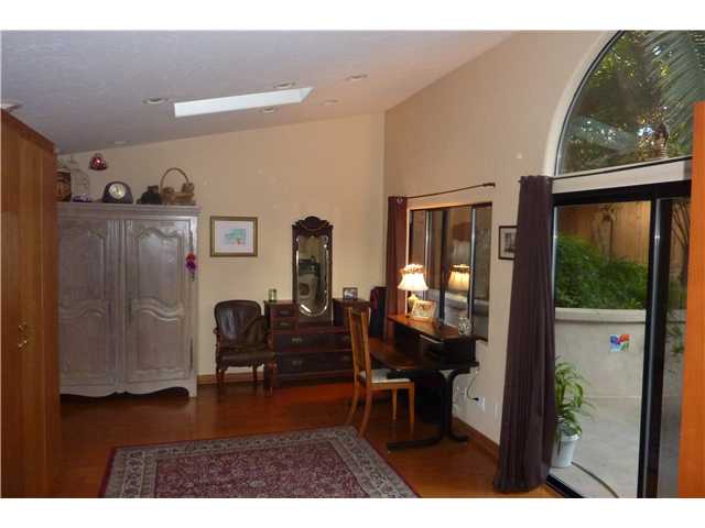 458 W Palmitas St, Solana Beach, CA 92075 photo 16
