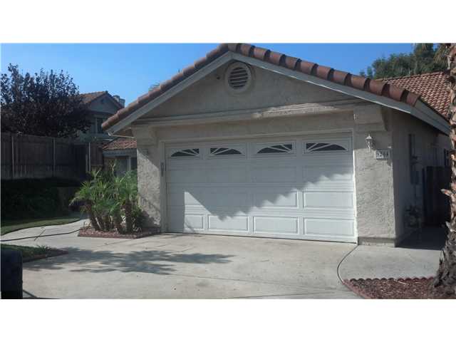 9204 Sombria Rd, Lakeside, CA 92040 photo 2