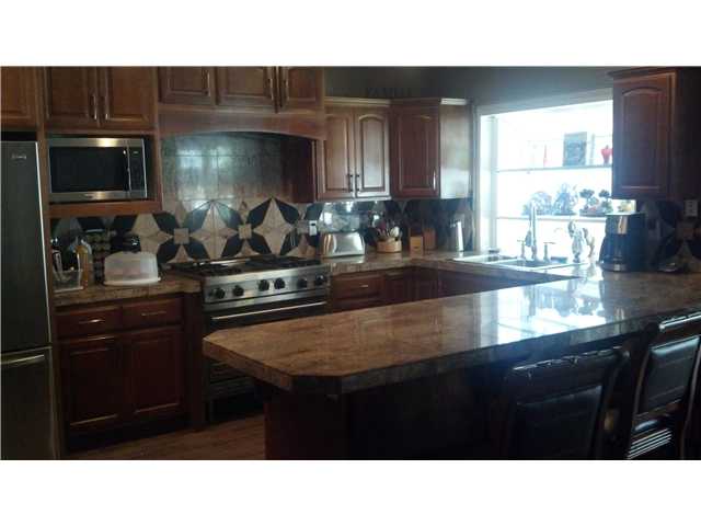 9204 Sombria Rd, Lakeside, CA 92040 photo 5