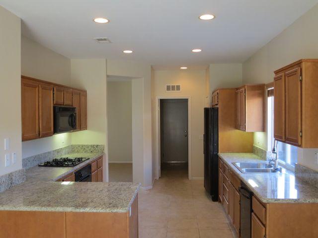 5499 Parrolette Ct, Oceanside, CA 92057 photo 3