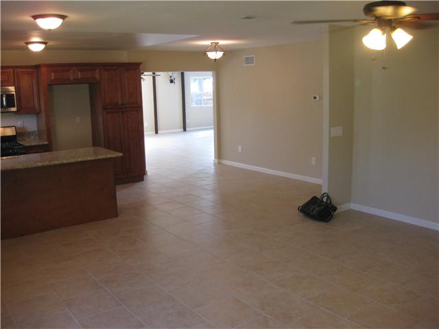10045 Stanley Ct, Santee, CA 92071 photo 4
