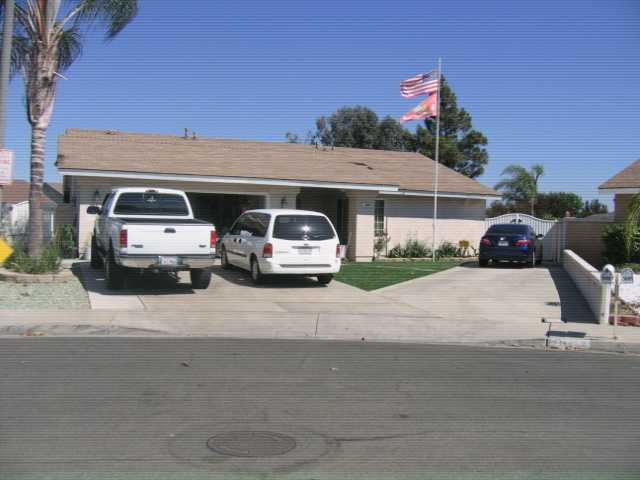 3689 Weeping Willow Rd, Oceanside, CA 92058 photo 2