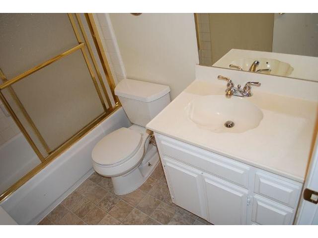645 Persimmon Way, Oceanside, CA 92058 photo 11