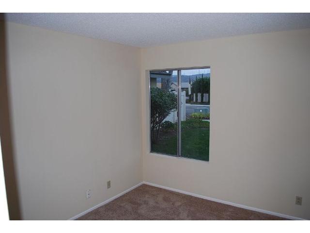 645 Persimmon Way, Oceanside, CA 92058 photo 9