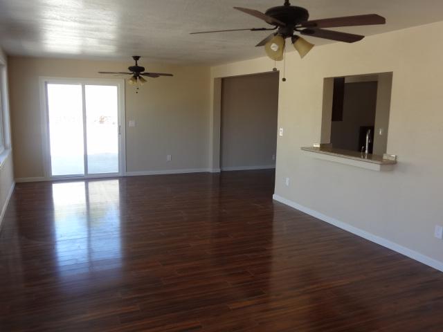 145 Linaza Ln, Spring Valley, CA 91977 photo 2