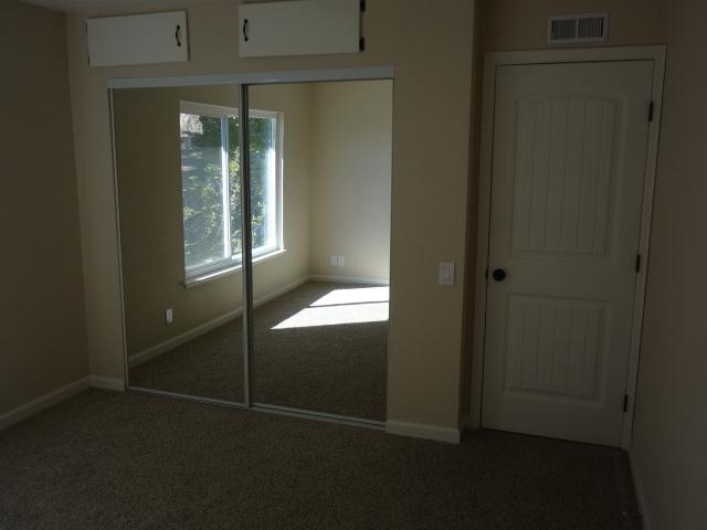 145 Linaza Ln, Spring Valley, CA 91977 photo 7