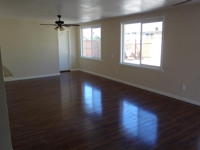 145 Linaza Ln, Spring Valley, CA 91977 photo 4