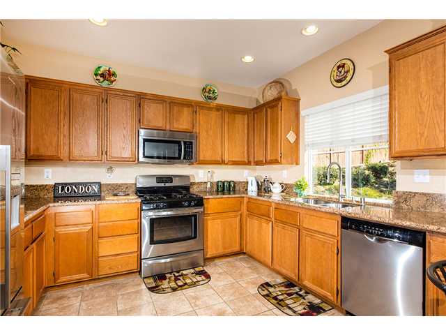 698 Wala Dr, Oceanside, CA 92058 photo 8
