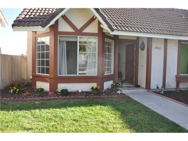 1406 Darwin Dr, Oceanside, CA 92056 photo 2