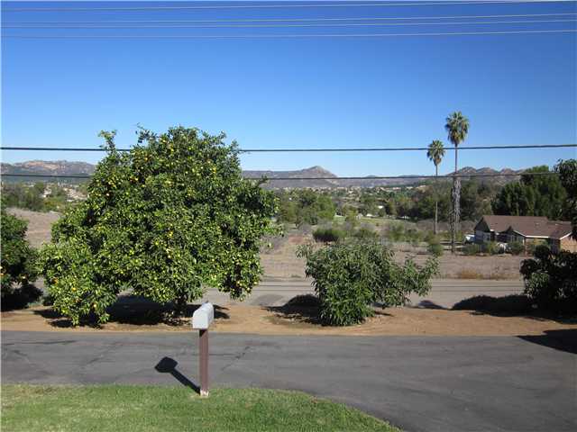 2313 Mountain View Dr, Escondido, CA 92027 photo 11