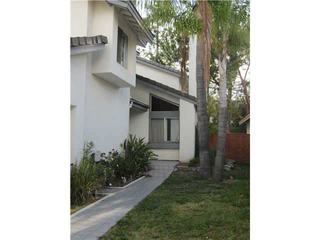 1276 Steeple Glen Gln, Escondido, CA 92029 photo 2