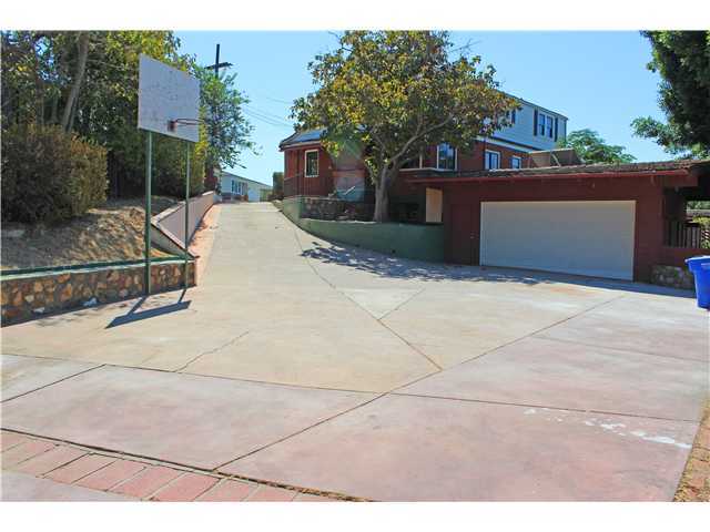 7601 Circle Dr, Lemon Grove, CA 91945 photo 2