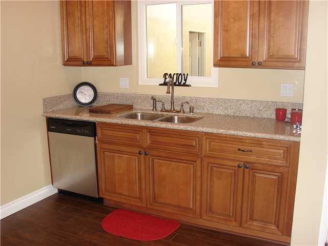 306 E View St, Fallbrook, CA 92028 photo 4