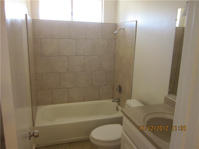 3213 Camarillo Ave, Oceanside, CA 92056 photo 13
