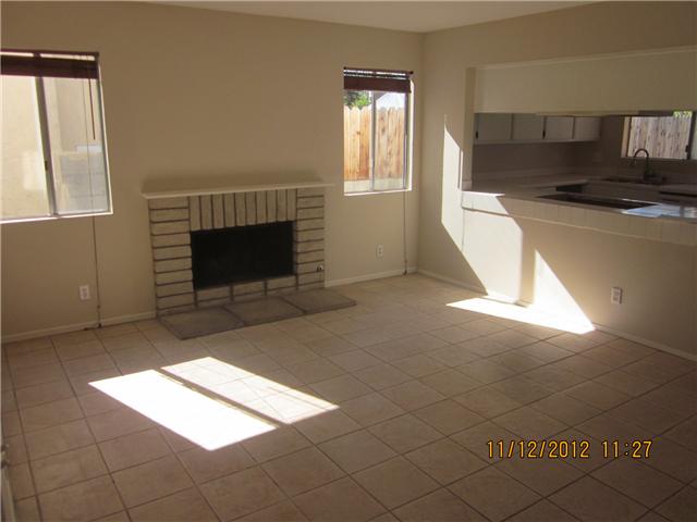 3213 Camarillo Ave, Oceanside, CA 92056 photo 3