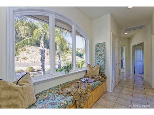 3633 Monserate Hill Ct, Fallbrook, CA 92028 photo 12