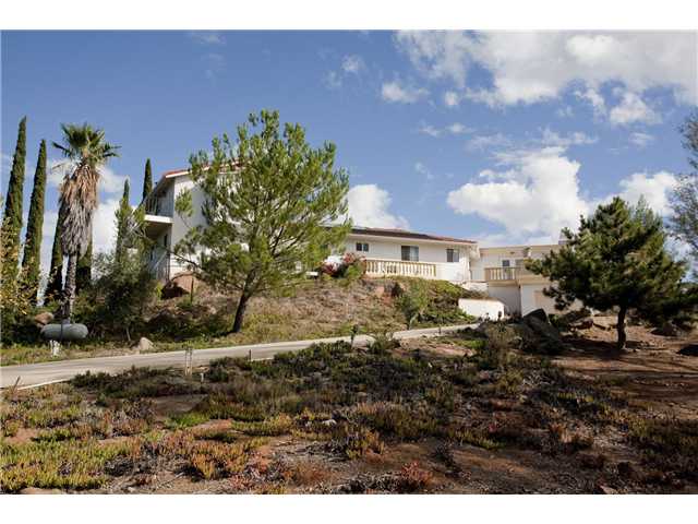1031 Khish Ln, Alpine, CA 91901 photo 2