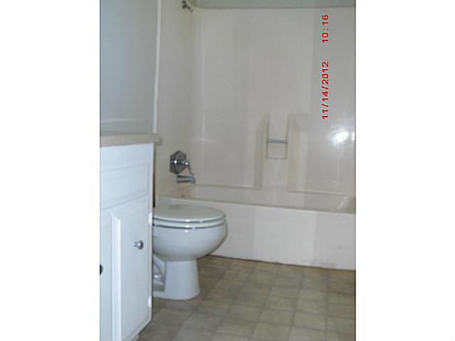 9677 Christmas Tree Ln, Lakeside, CA 92040 photo 5