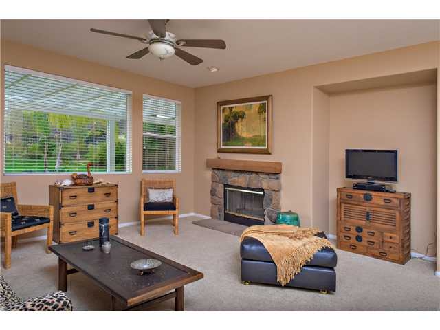 137 Double Eagle Gln, Escondido, CA 92026 photo 6