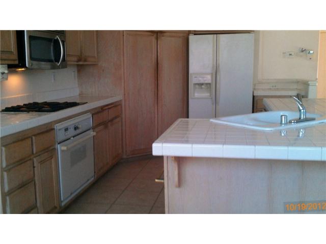 1222 Rancho Pacifica Pl, Vista, CA 92084 photo 3