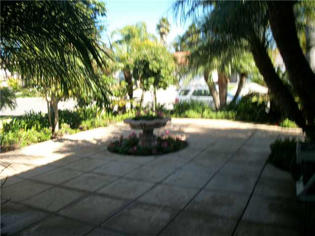 853 Muirfield Dr, Oceanside, CA 92058 photo 2