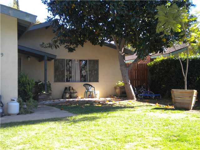 829 N Main St, Fallbrook, CA 92028 photo 2