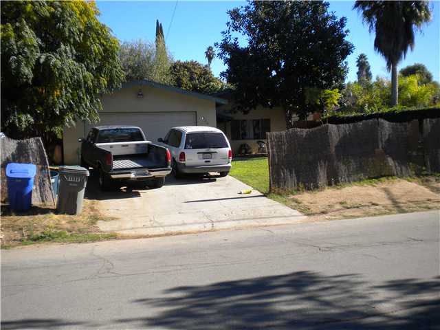 829 N Main St, Fallbrook, CA 92028 photo 3