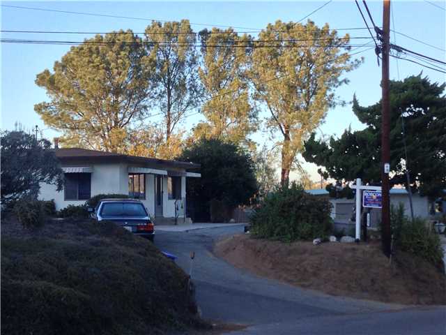 1265 Phillips St, Vista, CA 92083 photo 1