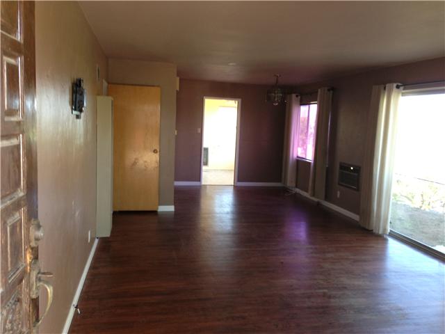 1265 Phillips St, Vista, CA 92083 photo 4