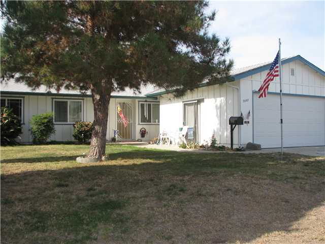 9640 Medina Dr, Santee, CA 92071 photo 2