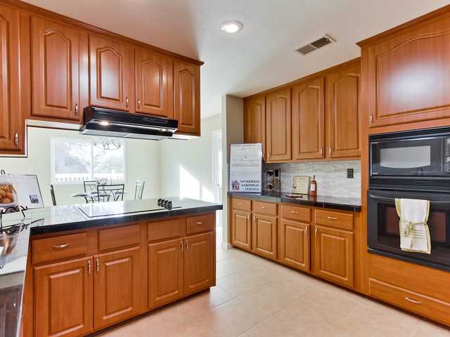 2135 N Slope Ter, Spring Valley, CA 91977 photo 8