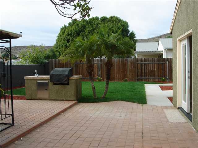 10011 Three Oaks Way, Santee, CA 92071 photo 8