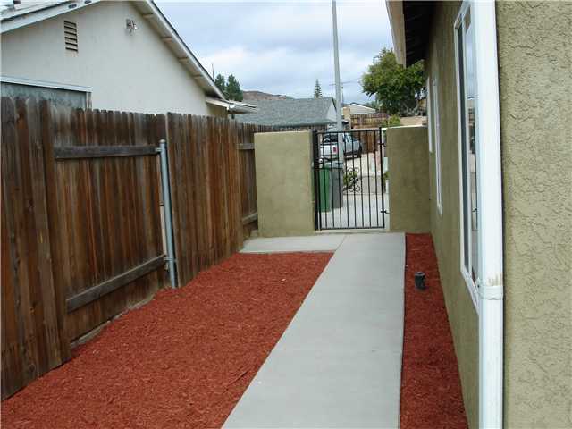 10011 Three Oaks Way, Santee, CA 92071 photo 7