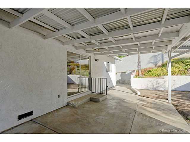 585 E Bobier Dr, Vista, CA 92084 photo 22