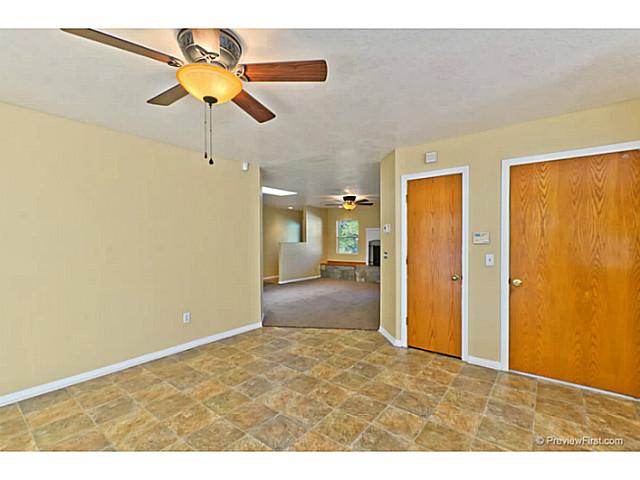 585 E Bobier Dr, Vista, CA 92084 photo 8