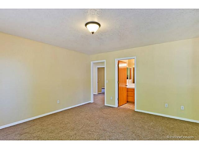 585 E Bobier Dr, Vista, CA 92084 photo 14