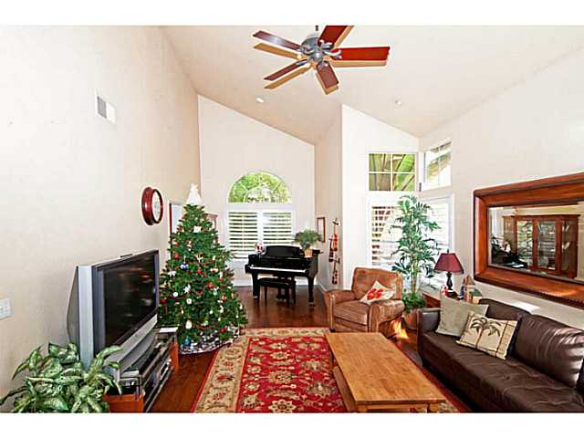 334 Valleytree Pl, Escondido, CA 92026 photo 3