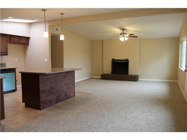 535 Garfield St, Oceanside, CA 92054 photo 2