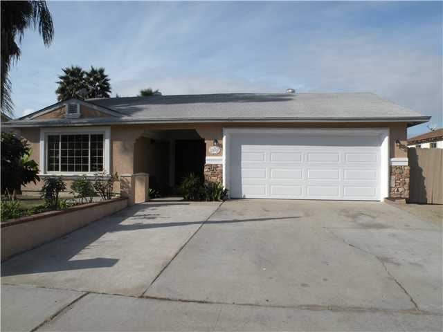 1818 Debra Ln, Vista, CA 92084 photo 2