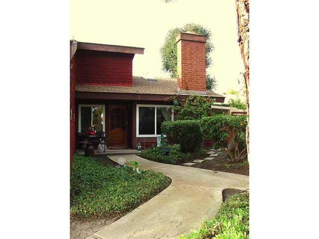 138 Honeycomb Ct, Encinitas, CA 92024 photo 2