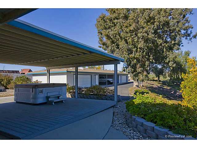 758 Poplar St, Ramona, CA 92065 photo 2