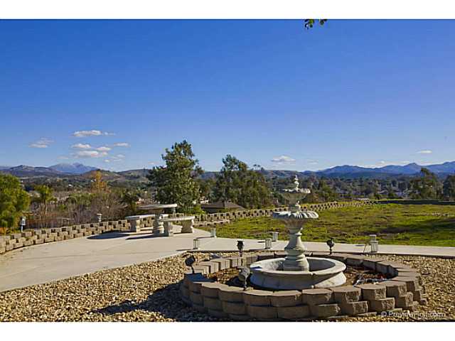 758 Poplar St, Ramona, CA 92065 photo 8