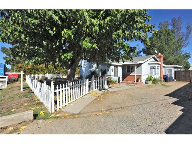 702 12th St, Ramona, CA 92065 photo 1