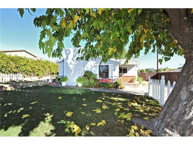 702 12th St, Ramona, CA 92065 photo 2