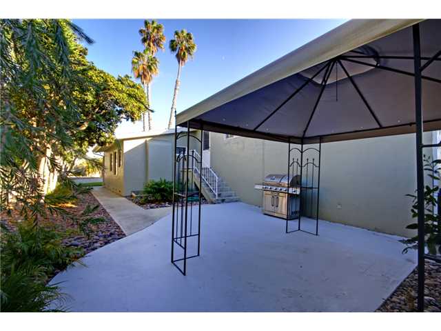 894 Candlelight Pl, La Jolla, CA 92037 photo 10