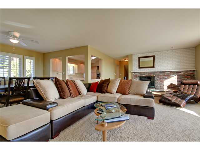 894 Candlelight Pl, La Jolla, CA 92037 photo 8