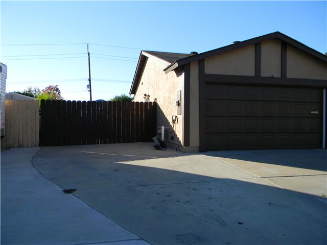 10444 Avanti Ave, Santee, CA 92071 photo 2