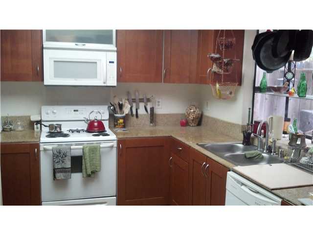 4746 Mayflower Way, Oceanside, CA 92057 photo 2