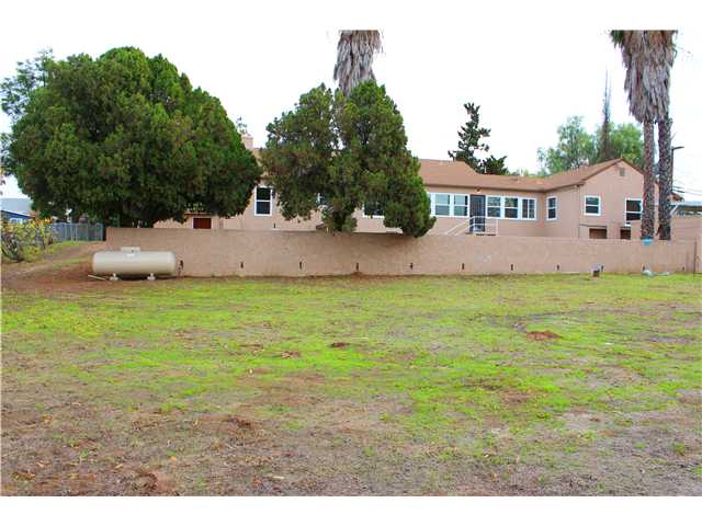 621 B St, Ramona, CA 92065 photo 2